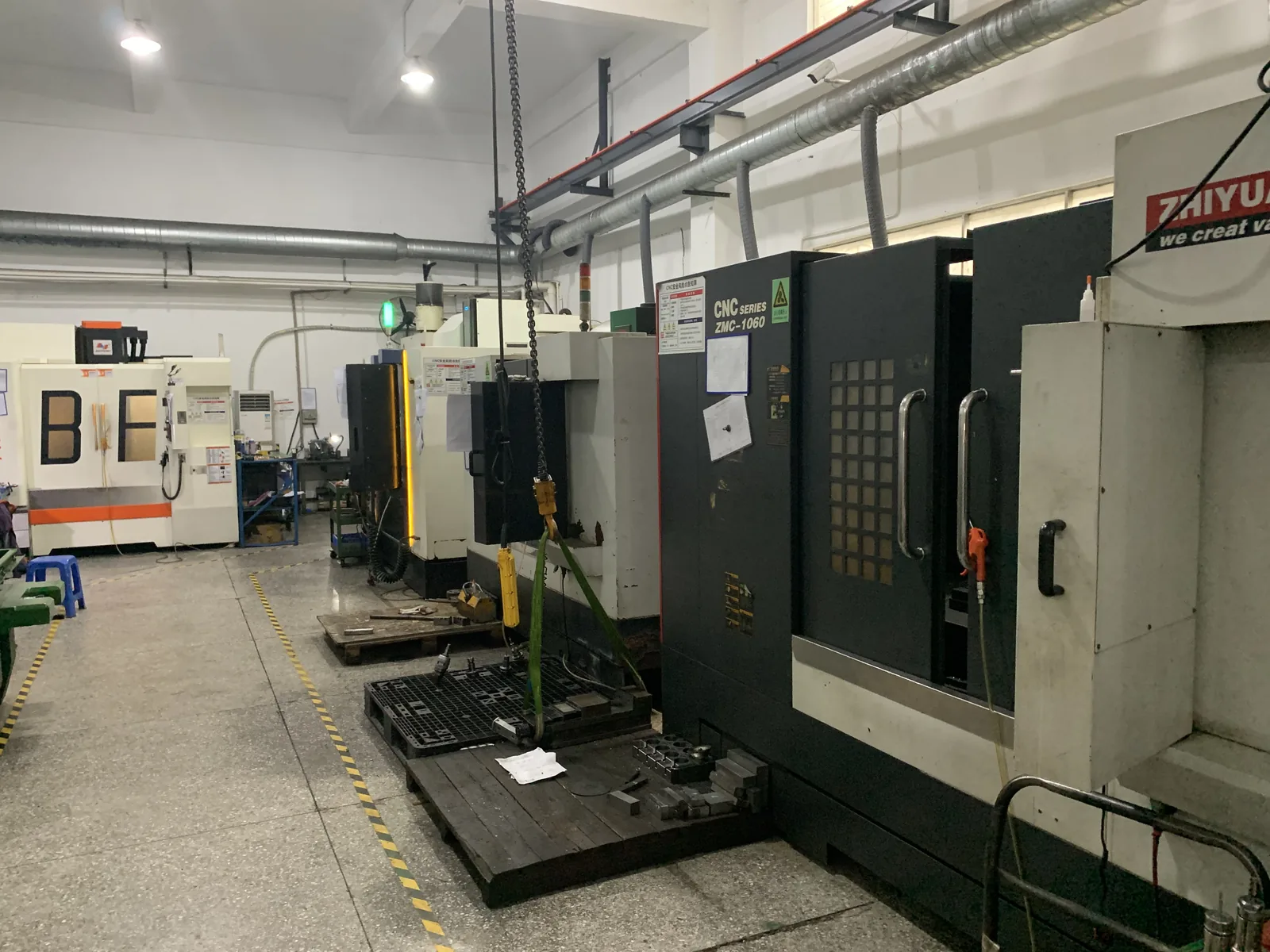 CNC machining center milling mould steel